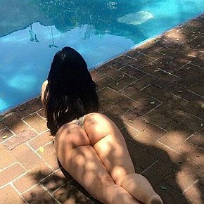 Escorte à Amiens, Loli Asian